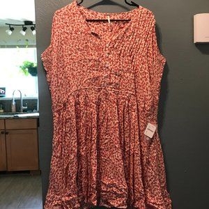 Loose fit, FreePeople floral dress!